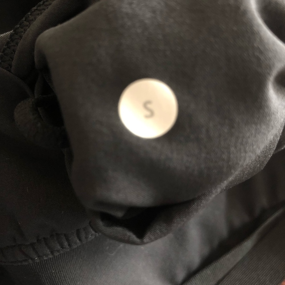 Lululemon T.H.E. Linerless 11” shorts - Picture 8 of 8